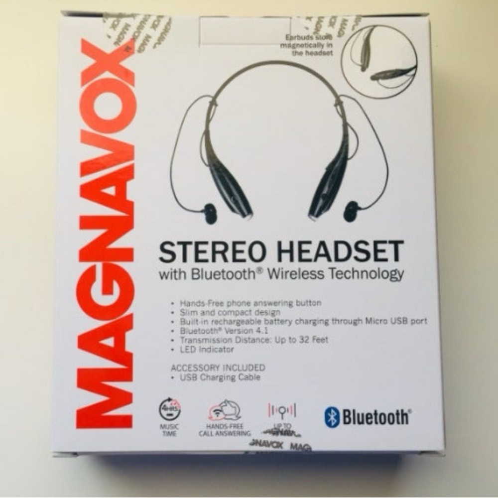 NIP - MAGNAVOX Stereo Headset with Bluetooth Wireless Technology Black 32 ft